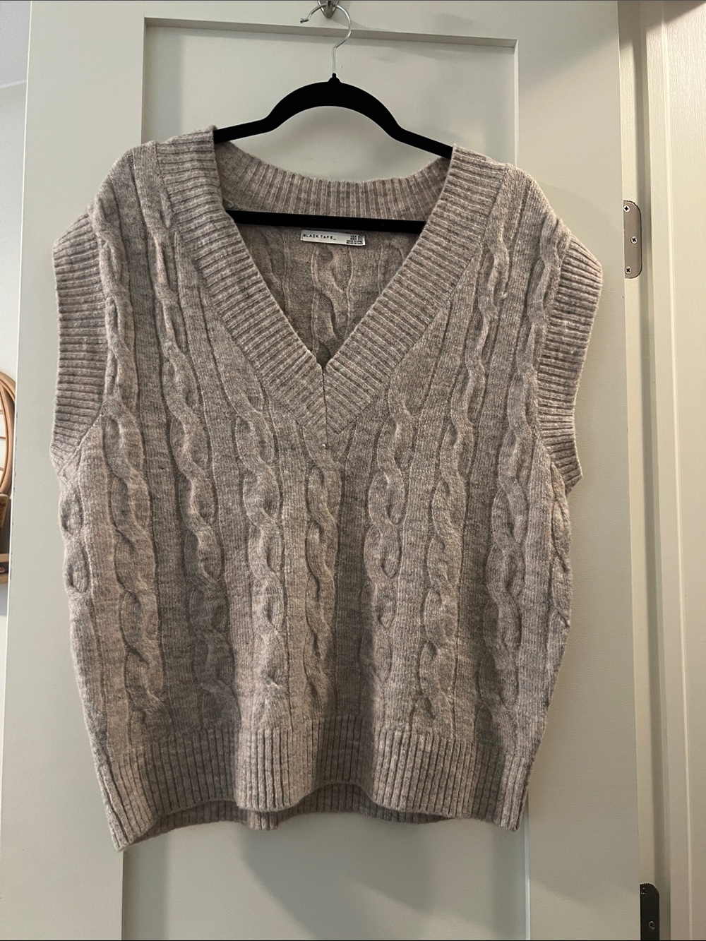 Black Tape Cable Knit V-Neck Sweater Vest in Light Taupe
